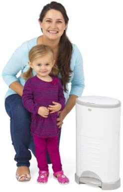Korbell Pink Nappy Disposal System Luieremmer M250DSP -Baby Producten Winkel 27500 27498 korbell luieremmer sfeerfoto 1
