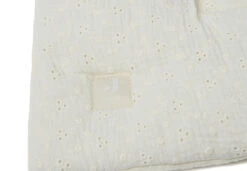 Jollein Embroidery Ivory 75 X 95 Cm Boxkleed 017-512-66069 10 Jollein Embroidery Ivory 75 X 95 Cm Boxkleed 017-512-66069 -Baby Producten Winkel Jollein Embroidery Ivory 75 x 95 cm Boxkleed 017 512 66069.4