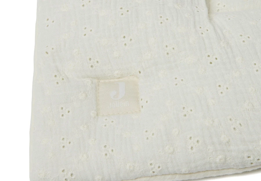 Jollein Embroidery Ivory 75 X 95 Cm Boxkleed 017-512-66069 6 Jollein Embroidery Ivory 75 X 95 Cm Boxkleed 017-512-66069 - Afbeelding 4