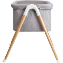 Babygo Goodnight Grey Wieg 4361 -Baby Producten Winkel babygo goodnight grey wieg aan bed 3