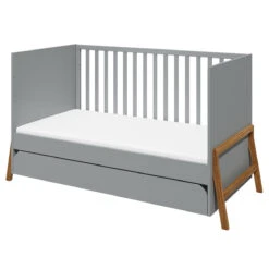 Bellamy Lotta Grey Babykamer: Ledikant/Juniorbed En Commode -Baby Producten Winkel bellamy lotta grey 70 x 140 cm ledikant juniorbed loszlo70 4 1
