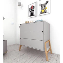 Bellamy Lotta Grey Babykamer: Ledikant/Juniorbed, Commode En 2-Deurskast -Baby Producten Winkel bellamy lotta grey commode loszkomo 5 2