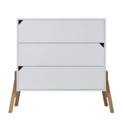 Bellamy Lotta Snow Babykamer: Ledikant/Juniorbed, Commode En 2-Deurskast 25 Bellamy Lotta Snow Babykamer: Ledikant/Juniorbed, Commode En 2-Deurskast -Baby Producten Winkel bellamy lotta snow commode lobikomo 1 2