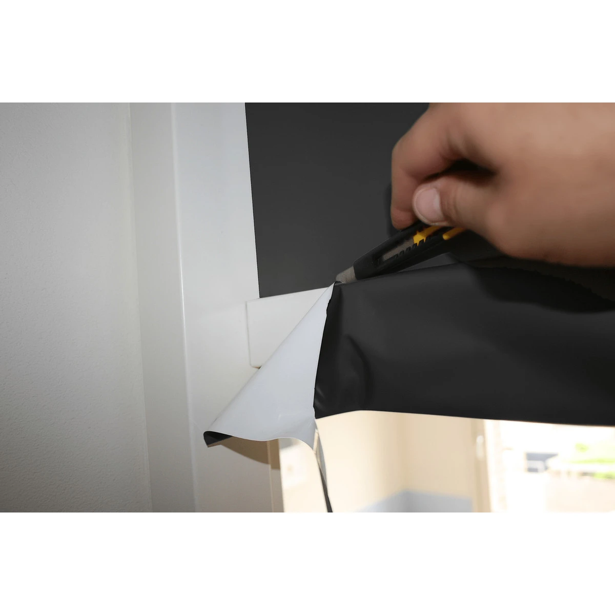 Little Luca Black Out Blinds Sticky Verduisteringsgordijn DDD50262 4 Little Luca Black Out Blinds Sticky Verduisteringsgordijn DDD50262 - Afbeelding 2