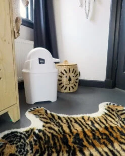 DiaperChamp ONE Safari Ocre Luieremmer 2130 -Baby Producten Winkel diaperchamp one black white luieremmer 2132 1 2 2