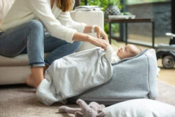 Doomoo Seat'n Swing Grijs Zitzak 02 18 Doomoo Seat'n Swing Grijs Zitzak 02 -Baby Producten Winkel doomoo seat grijs zitzak 02 7