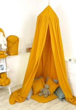 MamaLoes Amy Pure Okergeel Klamboe 80076 -Baby Producten Winkel mamaloes amy pure okergeel klamboe 80076