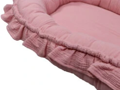 MamaLoes Soft Cotton Ruffle Licht Roze Babynest ML020113 -Baby Producten Winkel mamaloes soft cotton ruffle licht roze babynest ml020113 4