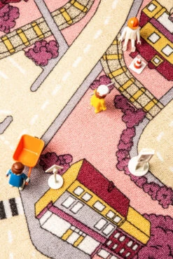 Rebel Roads Railroads Pink Sand 95x200 Cm Speelmat RPLYWGB63095200T01 10 Rebel Roads Railroads Pink Sand 95x200 Cm Speelmat RPLYWGB63095200T01 -Baby Producten Winkel rebel roads railroads pink sand 95x200 cm speelmat rplywgb63095200t01 4