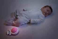 Rockit Zed 3-in-1 Slaap Astronaut Nachtlampje ZED01 13 Rockit Zed 3-in-1 Slaap Astronaut Nachtlampje ZED01 -Baby Producten Winkel rockit zed 3 in 1 slaap astronaut nachtlampje zed01 5