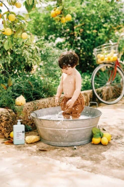 Suavinex Baby 750ml Syndet Zeepvrije Gel & Shampoo SXZCOS066907 -Baby Producten Winkel suavinex baby syndet zeepvrije gel en shampoo sfeer 2