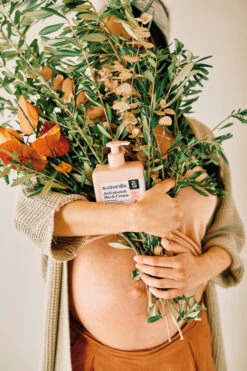 Suavinex Mummy 500ml Anti Stretch Mark Crème SXZCOS066976 13 Suavinex Mummy 500ml Anti Stretch Mark Crème SXZCOS066976 -Baby Producten Winkel suavinex mummy 500ml anti stretch mark cr me sxzcos066976 sfeer