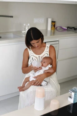 Suavinex Zero.Zero Anti-Colic Slow Flow Zuigfles 180ml SXZBRF051118 -Baby Producten Winkel suavinex zer .zer anti colic zuigfles 6 1